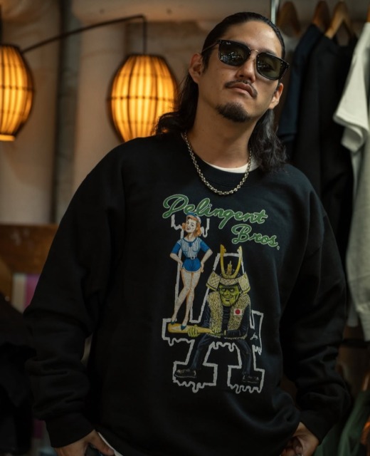 【Recommend Item🇺🇸】【JAPAN LIMITED】”SHOW-TIME” Crew Neck Sweat Shirt兜を被ったモンスターが有名選手を彷彿とさせる、インパクトある”SHOW-TIME”のグラフィックが映えるアイテム。身幅がたっぷりあり裾のリブが効いている為、着用したときに短丈なBOXシルエットに。日本店限定アイテム🇯🇵SIZE : S~XXLCOLOR : BLACK⬛︎ 営業時間 : 11:00~19:00
⬛︎ 北海道札幌市白石区北郷9条７丁目10-2
⬛︎ 駐車場有
⬛︎ 定休日はInstagram固定投稿にてご確認下さい。#delinquentbros
#デリンクエントブロス
#デリンクエント
#vintageclothing
#hotrod#chopper
#非行兄弟#古着
#古着屋#札幌#la
#LosAngeles
#toliveanddieinla