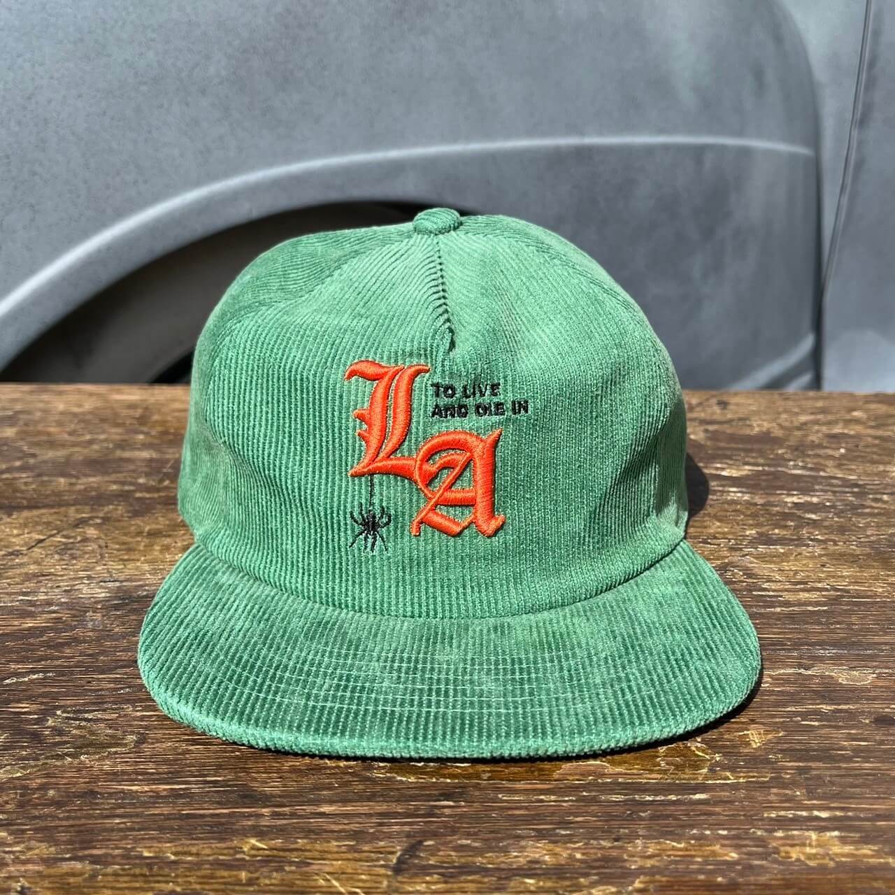 To live and Die in LA Corduroy Snap Back Cap　GREEN