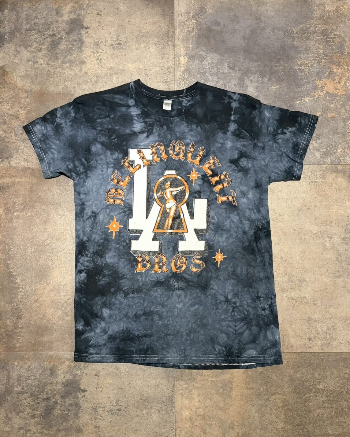 “Peek a Boo” Tee　TIE DYE