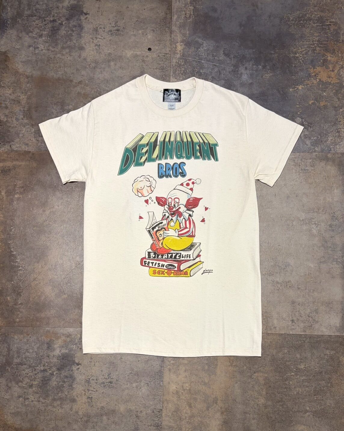 Perv-O the Clown Tee　NATURAL