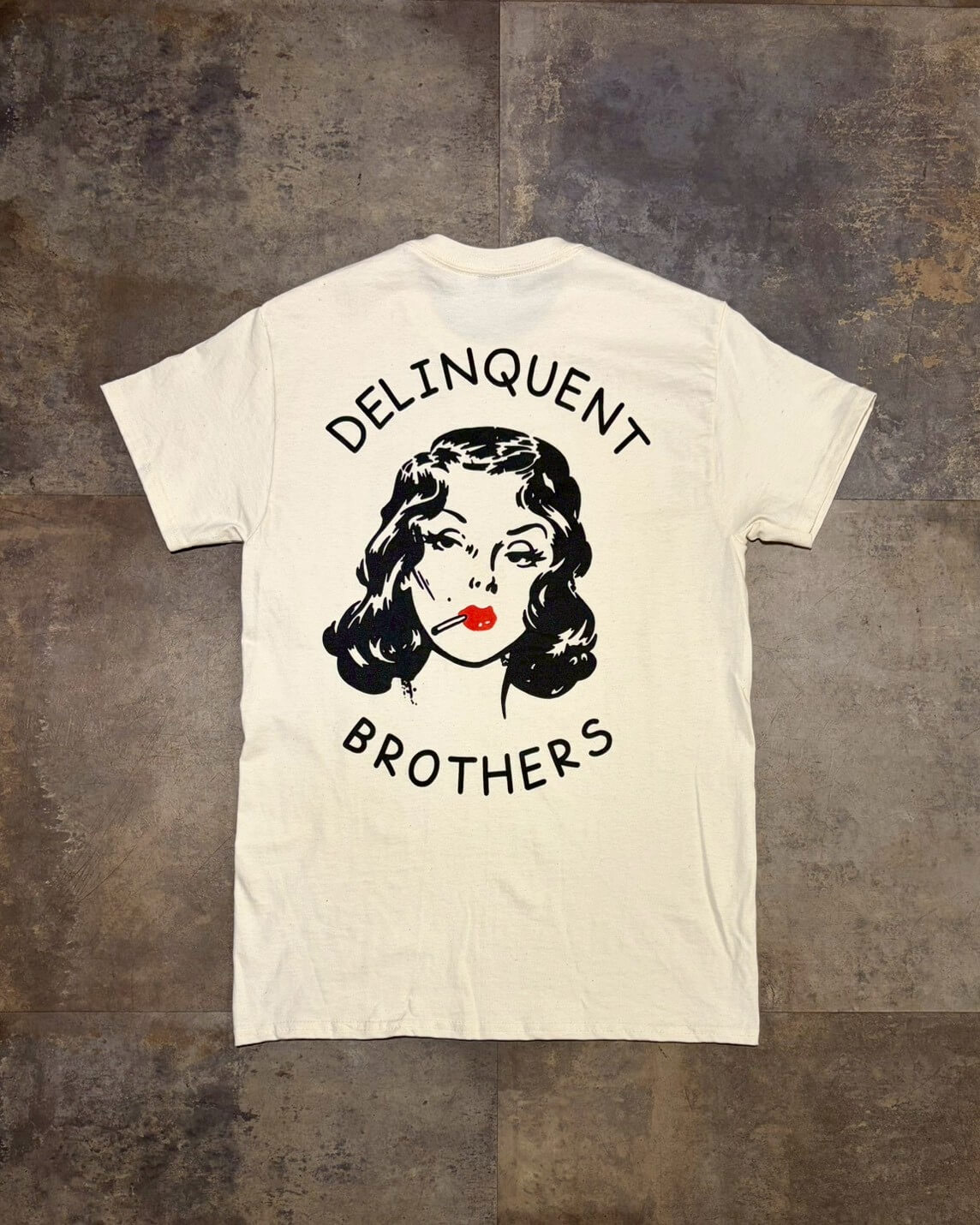 “Smoke Girl” Tee　NATURAL