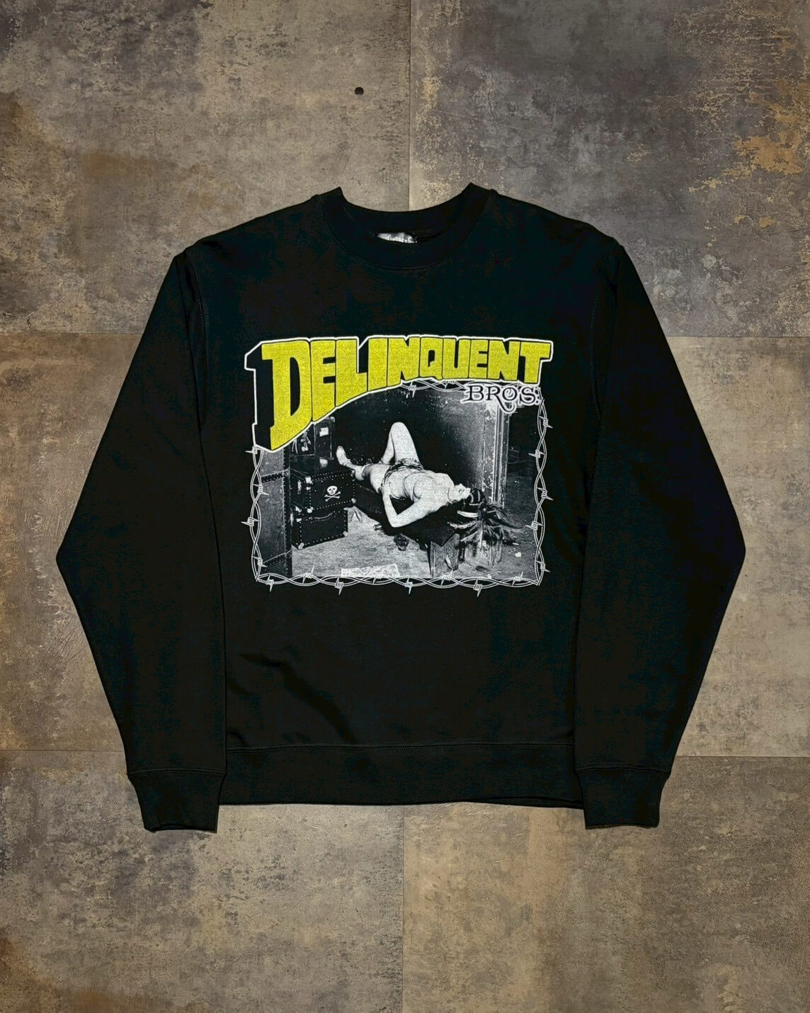 World tour Crew Neck Sweat Shirt