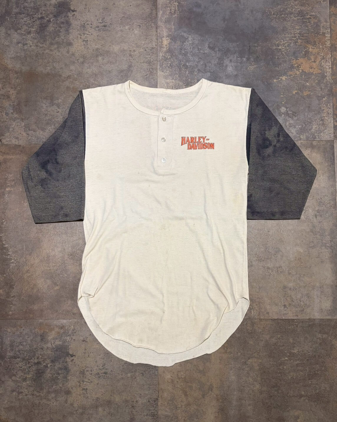 【80s】Harley-Davidson”BLACK HILLS CLASSIC” Henley neck Tee