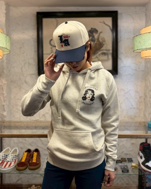 【Delinquent Bros Recommend item🇺🇸】“Smoke Girl” HoodieDelinquent Brosのメインモチーフ"Smoke Girl"のパーカー。胸元とバックに映える"Smoke Girl"は唯一無二な不良な雰囲気が漂います。残りわずかとなっておりますのでお早めに。COLOR : NATURAL / BLACKSIZE : S ~ XL⬛︎ 営業時間 : 11:00~19:00
⬛︎ 北海道札幌市白石区北郷9条7丁目10-2
⬛︎ 駐車場有
⬛︎ 定休日はInstagram固定投稿にてご確認下さい。#delinquentbros
#デリンクエントブロス
#デリンクエント
#非行兄弟
#札幌