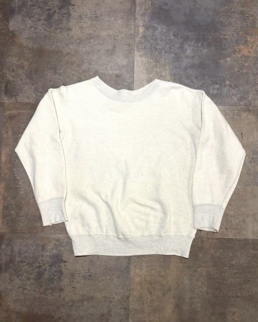 【Vintage Recommend Item🇺🇸】50s セットインスリーブ 2トーンスウェット着丈:54㎝ 肩幅:57㎝ 身幅:54㎝ 袖丈:47㎝⬛︎ 営業時間 : 11:00~19:00
⬛︎ 北海道札幌市白石区北郷9条7丁目10-2
⬛︎ 駐車場有
⬛︎ ONLINE STOREはプロフィール欄へ。
⬛︎ 定休日はInstagram固定投稿にてご確認下さい。#delinquentbros
#デリンクエント
#非行兄弟
#古着
#札幌