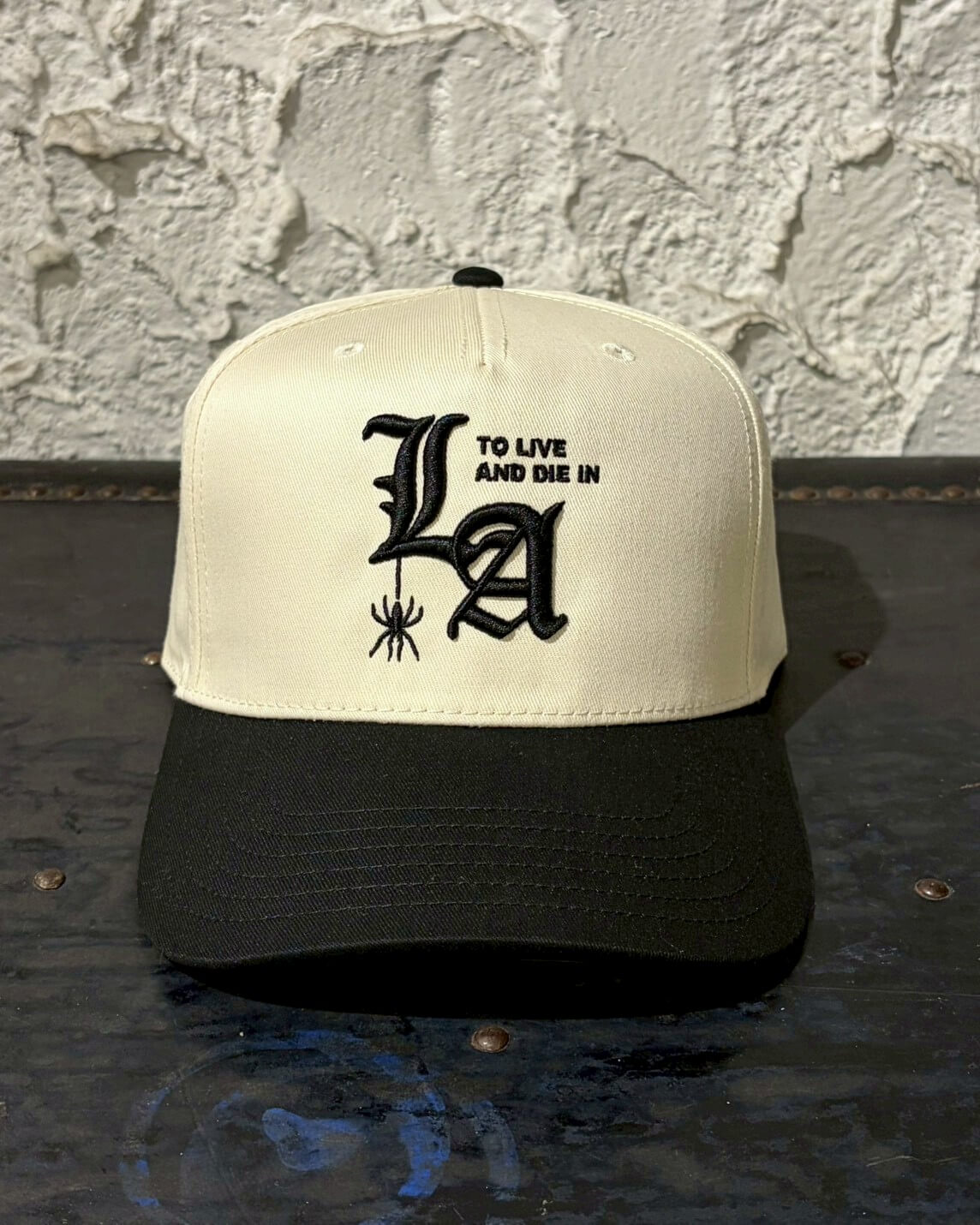 To live and Die in LA 5 Panel Snap Back Cap　NATURAL×BLACK