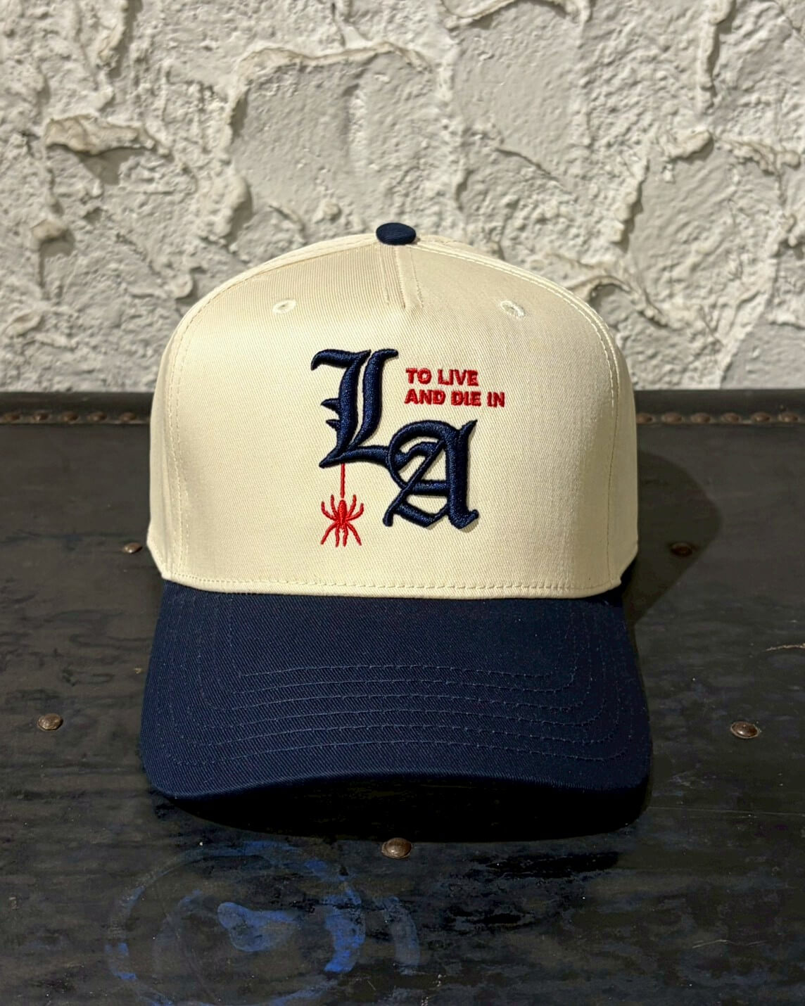 To live and Die in LA 5 Panel Snap Back Cap　NATURAL×NAVY