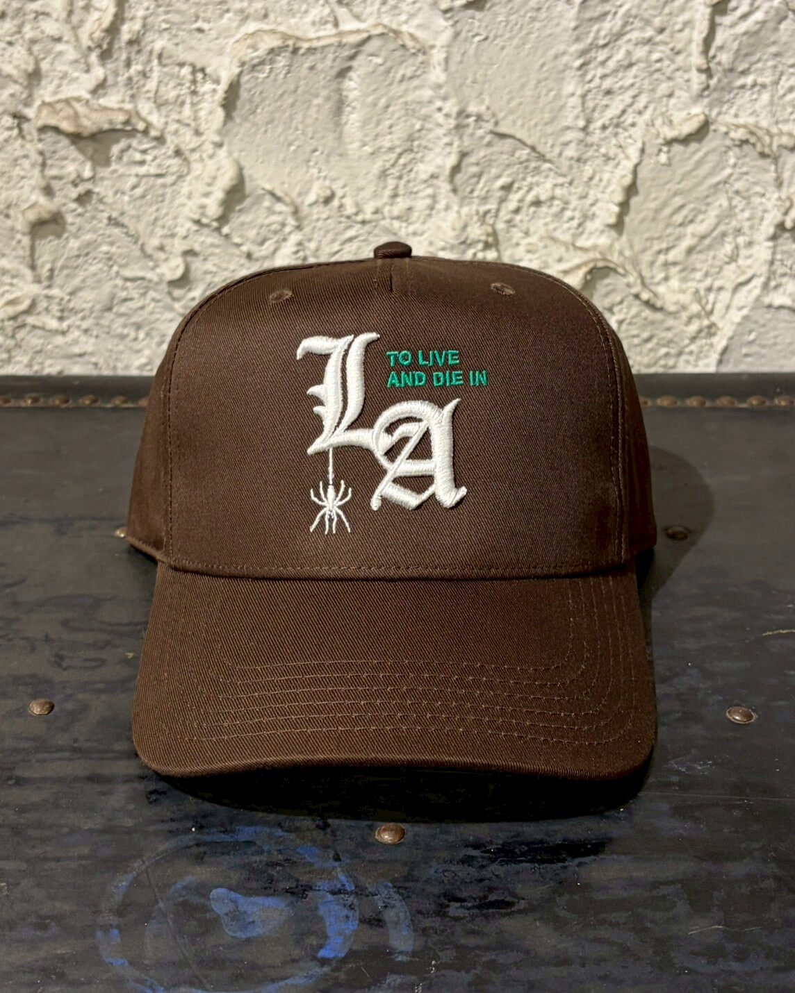 To live and Die in LA 5 Panel Snap Back Cap　BROWN