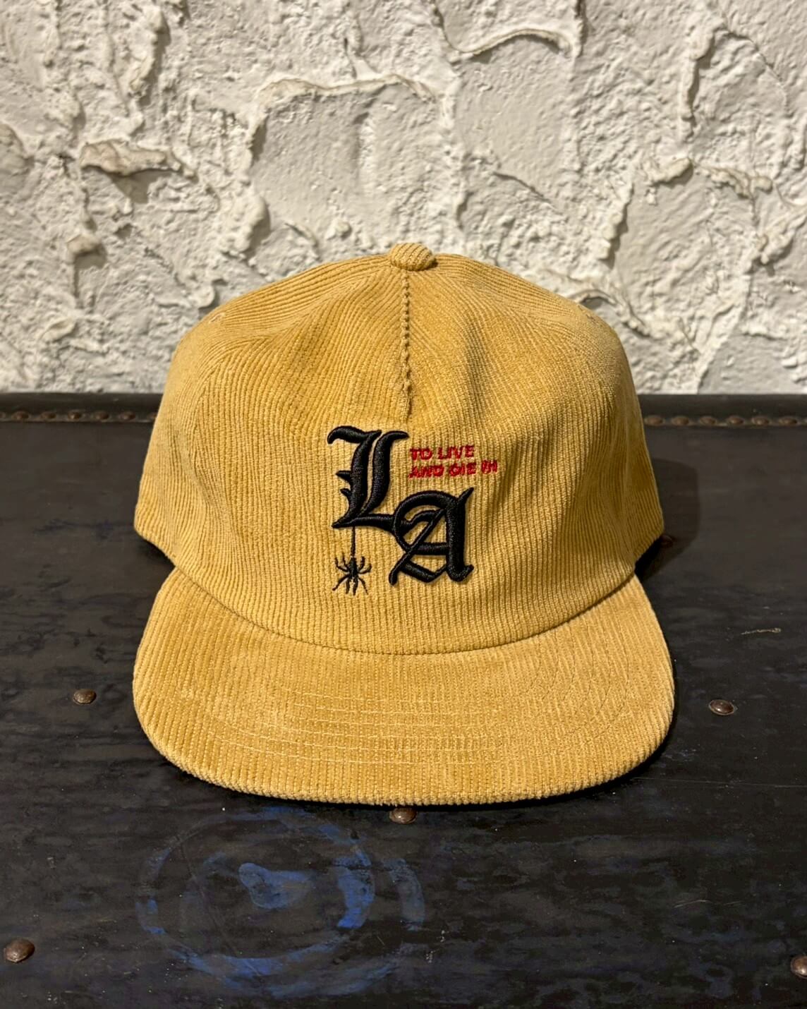 To live and Die in LA Corduroy Snap Back Cap　BEIGE