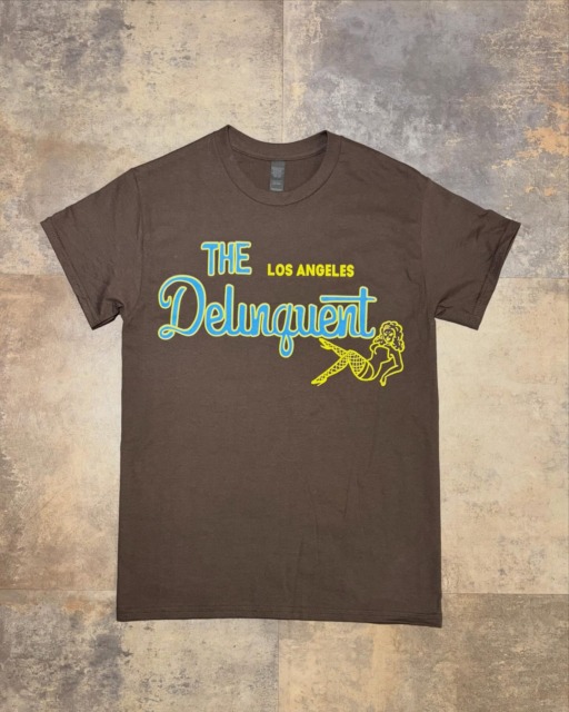 【Recommend item🇺🇸】”The Delinquent LA" TeeDelinquent Brosのサインと愛想よく微笑むピンナップガールが愛らしい”The Delinquent LA”。フロントに映えるグラフィックがスタイリングの主役になる事間違いないアイテム。Hoodie・Teeそれぞれご用意ありますのでお気に入りな方を是非🤝
SIZE : S~XL⬛︎ 営業時間 : 11:00~19:00
⬛︎ 北海道札幌市白石区北郷9条7丁目10-2
⬛︎ 駐車場有
⬛︎ 定休日はInstagram固定投稿にてご確認下さい。#delinquentbros
#デリンクエントブロス
#デリンクエント
#非行兄弟
#札幌