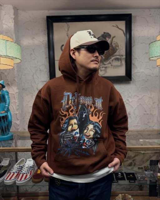 【Recommend item🇺🇸】“Bad Ending” HoodieDelinquent Bros独自のフィルターを通し不良の雰囲気漂う死神とツーフェイスがフロントに映える。ブラウンカラーをポイントにスタイリングしたい1着。在庫少なくなってきている為、おはやめに🤝
SIZE : S~XL【Sサイズ着用】⬛︎ 営業時間 : 11:00~19:00
⬛︎ 北海道札幌市白石区北郷9条7丁目10-2
⬛︎ 駐車場有
⬛︎ 定休日はInstagram固定投稿にてご確認下さい。#delinquentbros
#デリンクエントブロス
#デリンクエント
#非行兄弟
#札幌