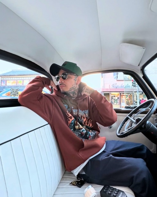 【Recommend item🇺🇸】“Bad Ending” HoodieDelinquent Bros独自のフィルターを通し不良の雰囲気漂う死神とツーフェイスがフロントに映える。ブラウンカラーをポイントにスタイリングしたい1着。在庫少なくなってきている為、おはやめに🤝
SIZE : S~XL【Sサイズ着用】⬛︎ 営業時間 : 11:00~19:00
⬛︎ 北海道札幌市白石区北郷9条7丁目10-2
⬛︎ 駐車場有
⬛︎ 定休日はInstagram固定投稿にてご確認下さい。#delinquentbros
#デリンクエントブロス
#デリンクエント
#非行兄弟
#札幌