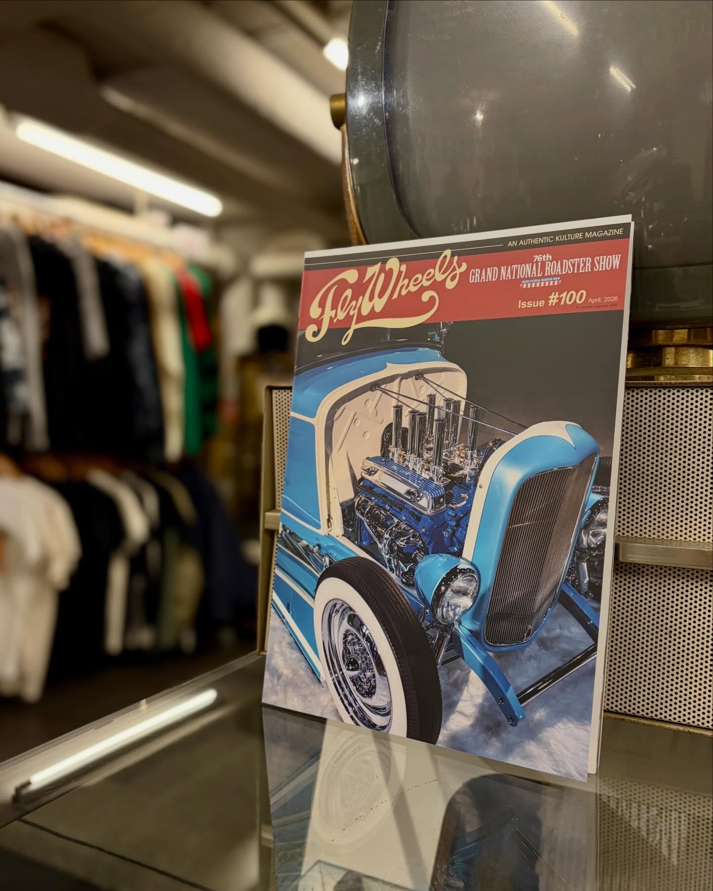 【New Arrival🇯🇵】Fly Wheels #100 76th Grand National Roadster Show巻頭特集はGrand Nationals Roadster Show、第2巻頭はMOONEYES CHRISTMAS PARTY SHOW & DRAG。さらにH.C.S.で栄冠に輝いたBest of Show AutomobileとBest of Show Motorcycleなど、盛り沢山の内容!オンラインストア・店頭にて🤝⬛︎ 営業時間 : 11:00~19:00
⬛︎ 北海道札幌市白石区北郷9条7丁目10-2
⬛︎ 駐車場有
⬛︎ 定休日はInstagram固定投稿にてご確認下さい。#delinquentbros
#デリンクエントブロス
#デリンクエント
#非行兄弟
札幌