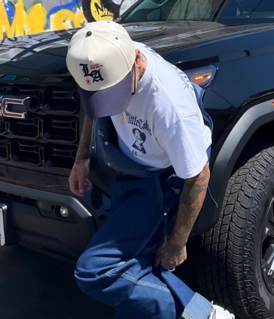 【再入荷のお知らせ🇺🇸】日本に入荷するたび即日完売してしまう、Delinquent Bros キャップシリーズ。4月14~15日にオンラインストア・店頭再販予定となっております。
販売開始日がどちらか確定していない為、ストーリーにて進捗アナウンスさせて頂きます。新カラー、定番カラー、コーデュロイタイプも各色入荷予定。※CAPはONLINE STOREで購入される場合、クレジットカード決済のみとなっております。その他決済方法で購入されますと自動キャンセルとなりますのでご注意下さい。⬛︎ 営業時間 : 11:00~19:00
⬛︎ 北海道札幌市白石区北郷9条７丁目10-2
⬛︎ 駐車場有
⬛︎ 定休日はInstagram固定投稿にてご確認下さい。#delinquentbros
#デリンクエントブロス
#デリンクエント
#非行兄弟
#札幌