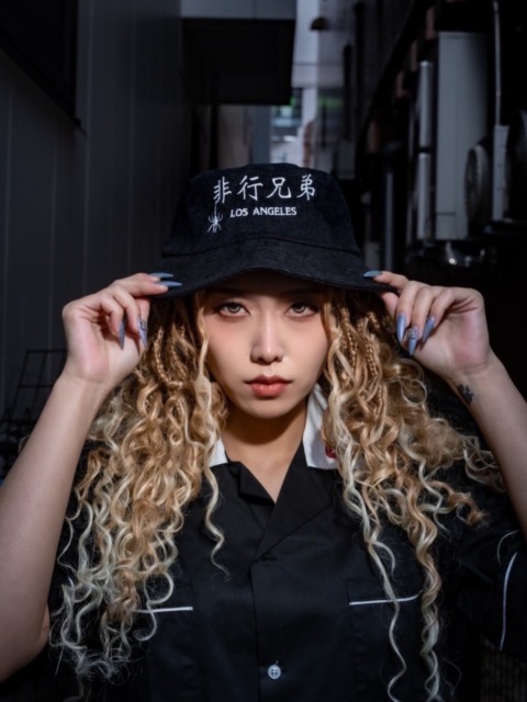 【Delinquent Bros JAPAN Styling📸】非行兄弟 Corduroy Bucket Hat BLACK & Smoke Girl Bowling Shirt.⬛︎ 営業時間 : 11:00~19:00
⬛︎ 北海道札幌市白石区北郷9条７丁目10-2
⬛︎ 駐車場有
⬛︎ 定休日はInstagram固定投稿にてご確認下さい。#delinquentbros
#デリンクエントブロス
#デリンクエント
#非行兄弟
#札幌
