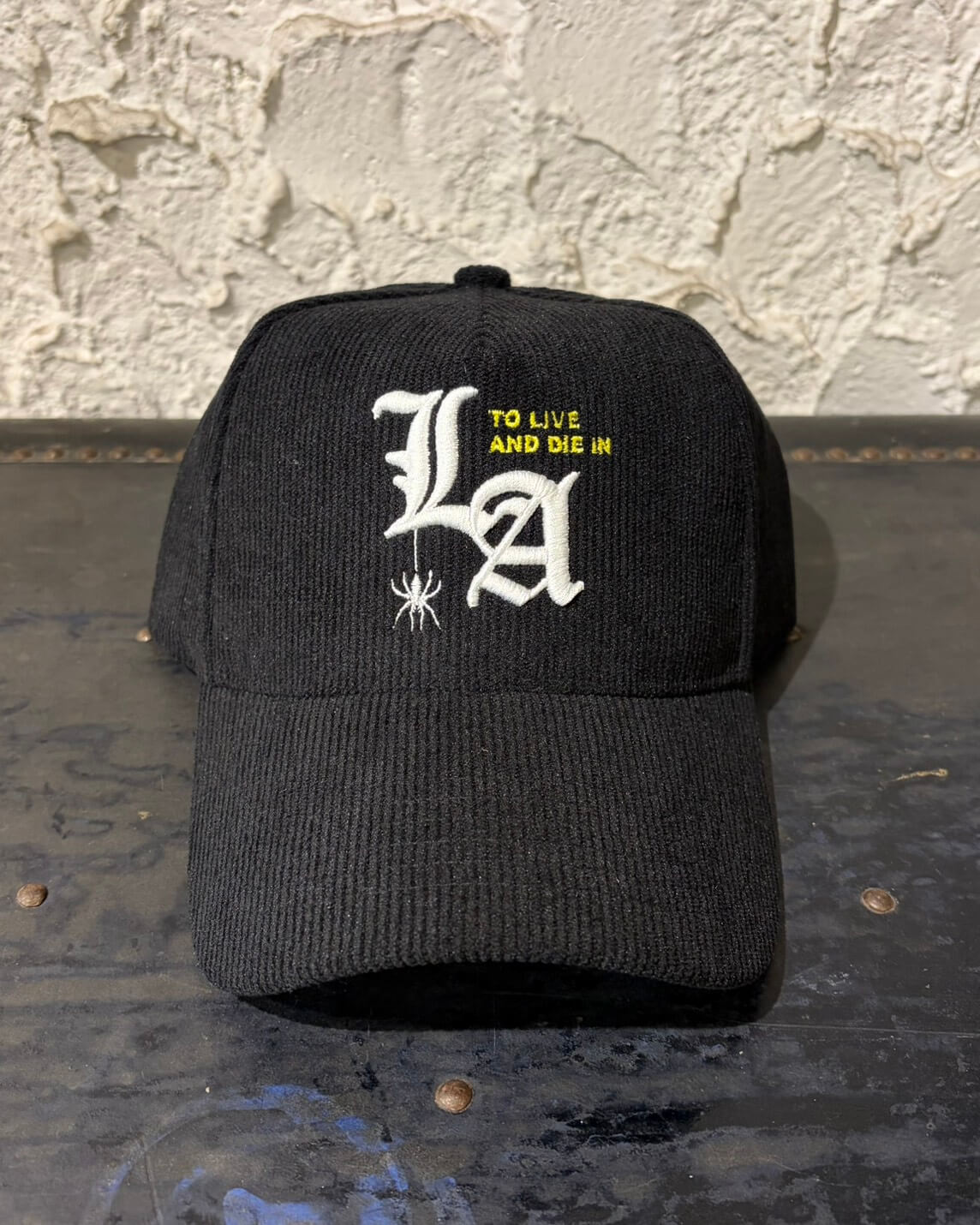 To live and Die in LA Corduroy 5 Panel Snap Back Cap　BLACK