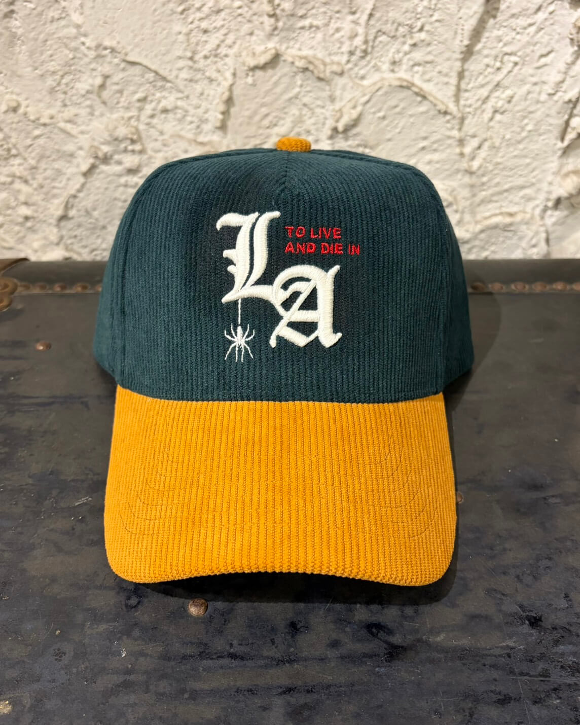 To live and Die in LA Corduroy 5 Panel Snap Back Cap　CAMEL×GREEN