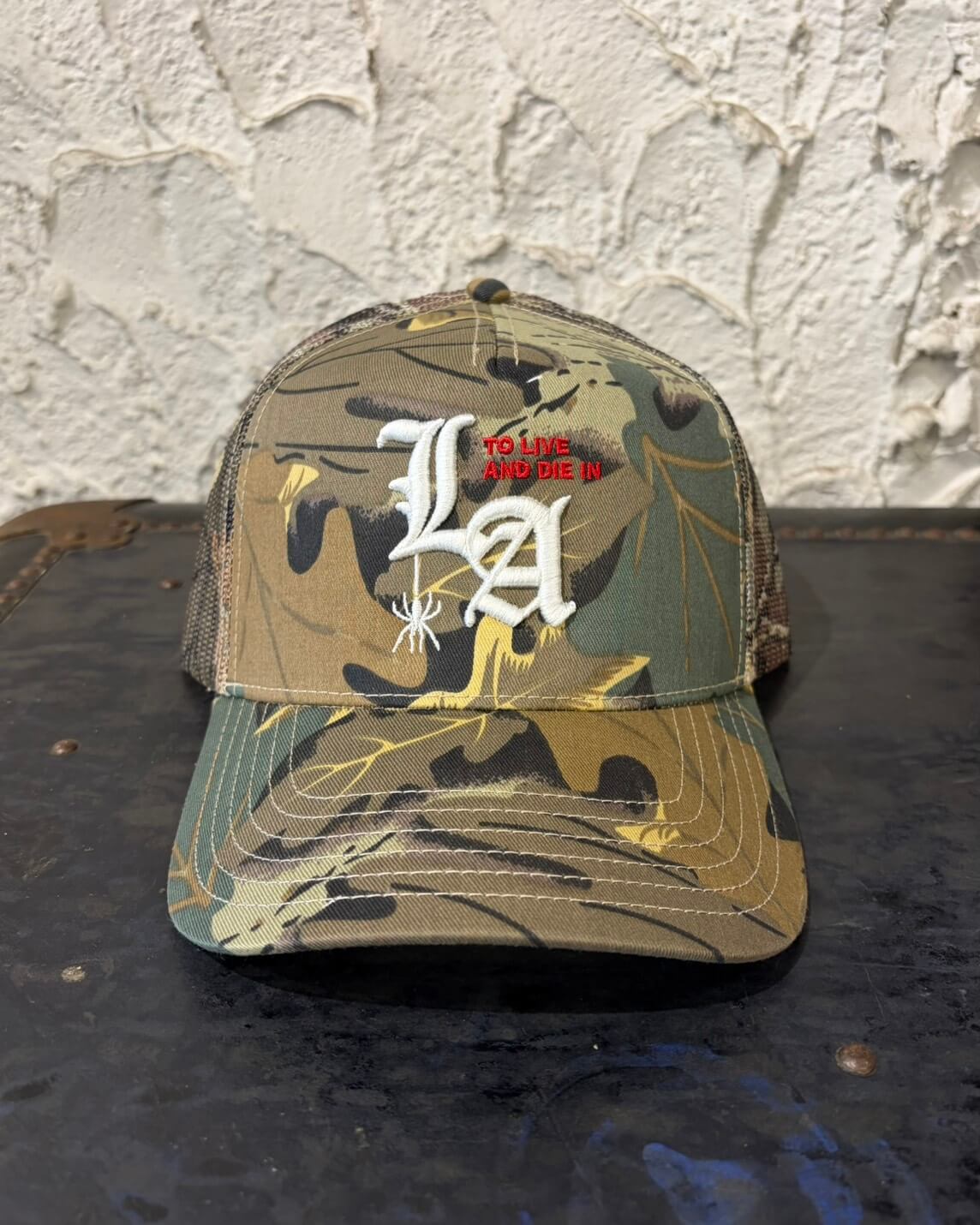 To live and Die in LA Tracker Cap　LEAF CAMO