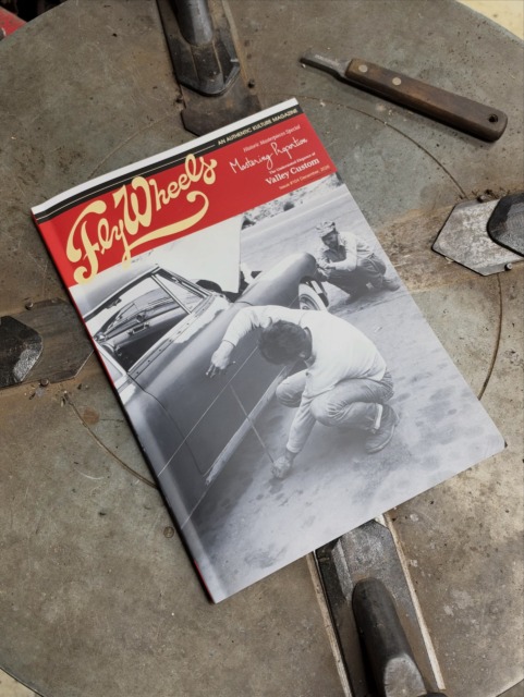 【New Arrival🇯🇵】Fly Wheels/フライウィール　#104 Historic Masterpieces :VALLEY CUSTOMIssue 104の巻頭はVALLEY CUSTOMをフィーチャーする大特集『Mastering Prooportion :The Understated Elegance of VALLEY CUSTOM』。人気連載Historic Masterpiecesの拡大版としてCustom Car ChronicleのRIK HOVINGが成り立ちや独自のカスタム哲学、当時の代表作まで、VALLEY CUSTOMを紐解きます。第二特集はCUSTOM HILL、第三特集は千里浜サンドフラッツ。カスタム／ホットロッドのビッグイベントのレポートからシーンの“今”を切り取ります。長瀬智也氏のホットロッド製作記「Model N Project」は、遂にチョップトップ&シャーシの作業に着手。12月の横浜ホットロッドカスタムショーに向けて進行中です。さらに、BURNERSのKUSTOM番長のお二人の居酒屋フリートーク「KUSTOM談義」がスタート！オンラインストア・店頭にて🤝⬛︎ 営業時間 : 11:00~19:00
⬛︎ 北海道札幌市白石区北郷9条７丁目10-2
⬛︎ 駐車場有
⬛︎ 定休日はInstagram固定投稿にてご確認下さい。#delinquentbros
#デリンクエントブロス
#デリンクエント
#非行兄弟